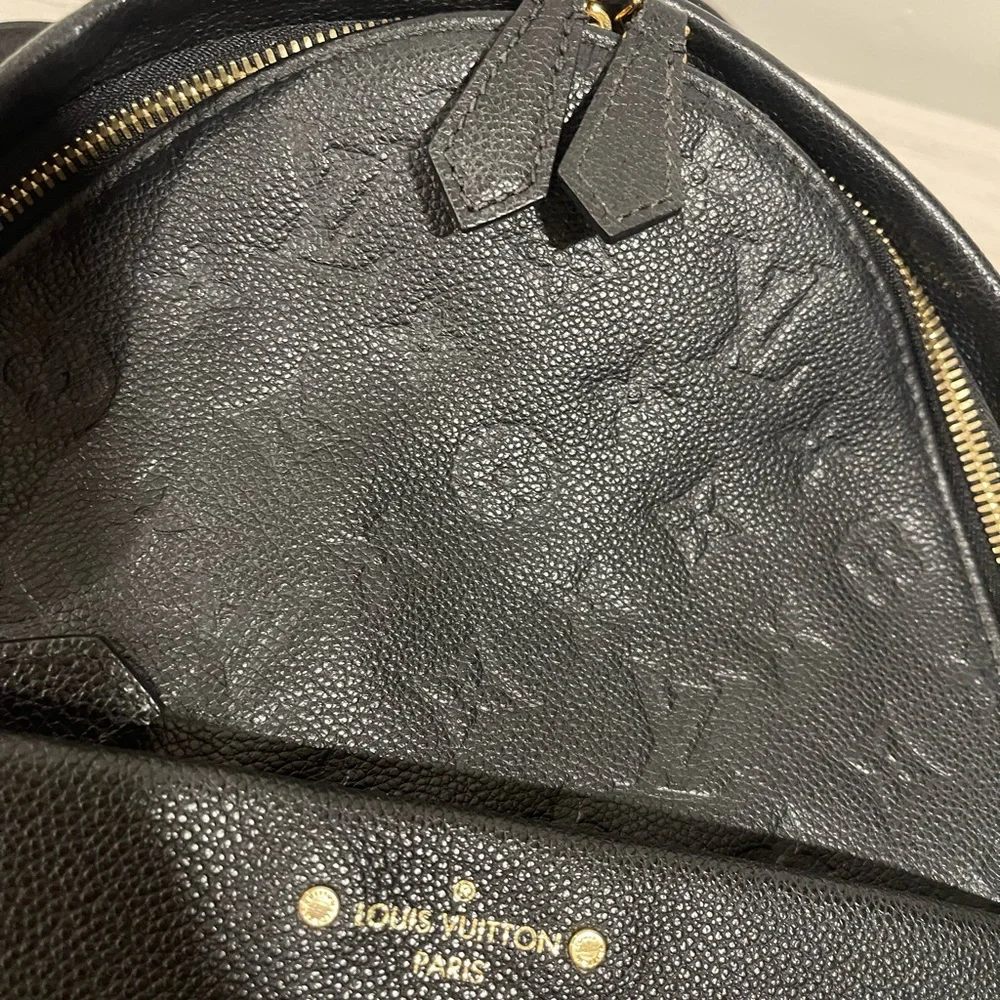 Louis Vuitton reposhing this